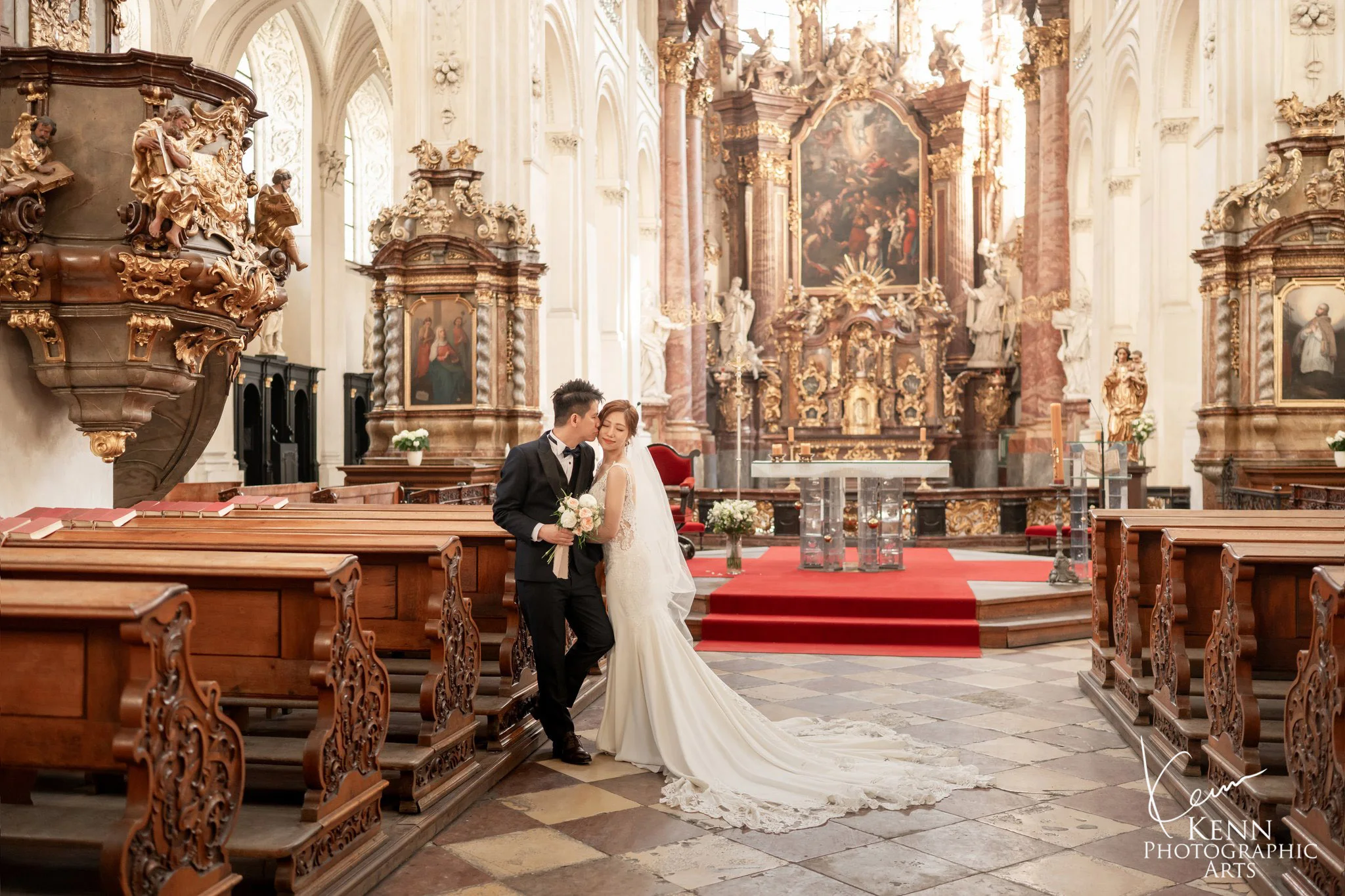 Yan & Victor Prague Pre Wedding — Charles Bridge & Old Town, Prague, Czech Republic 捷克 — Kenn Photographic Arts